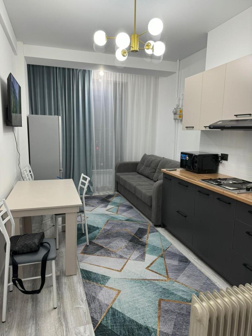 Evita Apartment Bişkek Dış mekan fotoğraf